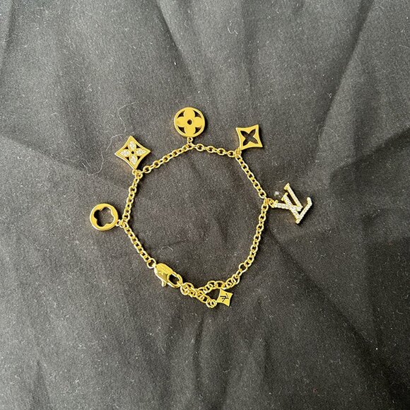 Louis Vuitton Four Leaf Clover Gold Bracelet - Picture 1 of 6